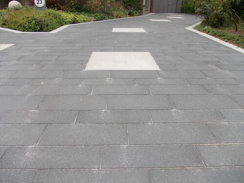 betonklinkers uitgewassen stone&style rockstone dark 60x30x6 oprit terras paden strak modern