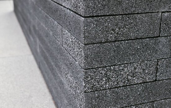 Rockstone walling line dark Betonnen stapelstenen