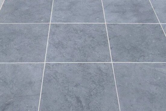 Blauwe hardsteen h51 facet/geschuurd Natuursteen terrastegels