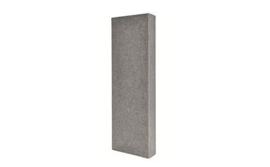 Peperino dark g54n palissade Natuursteen palissades